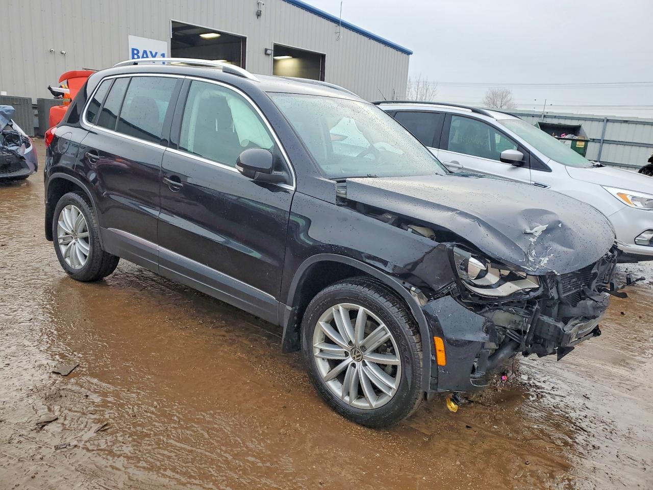 2016 VOLKSWAGEN TIGUAN S photo 4