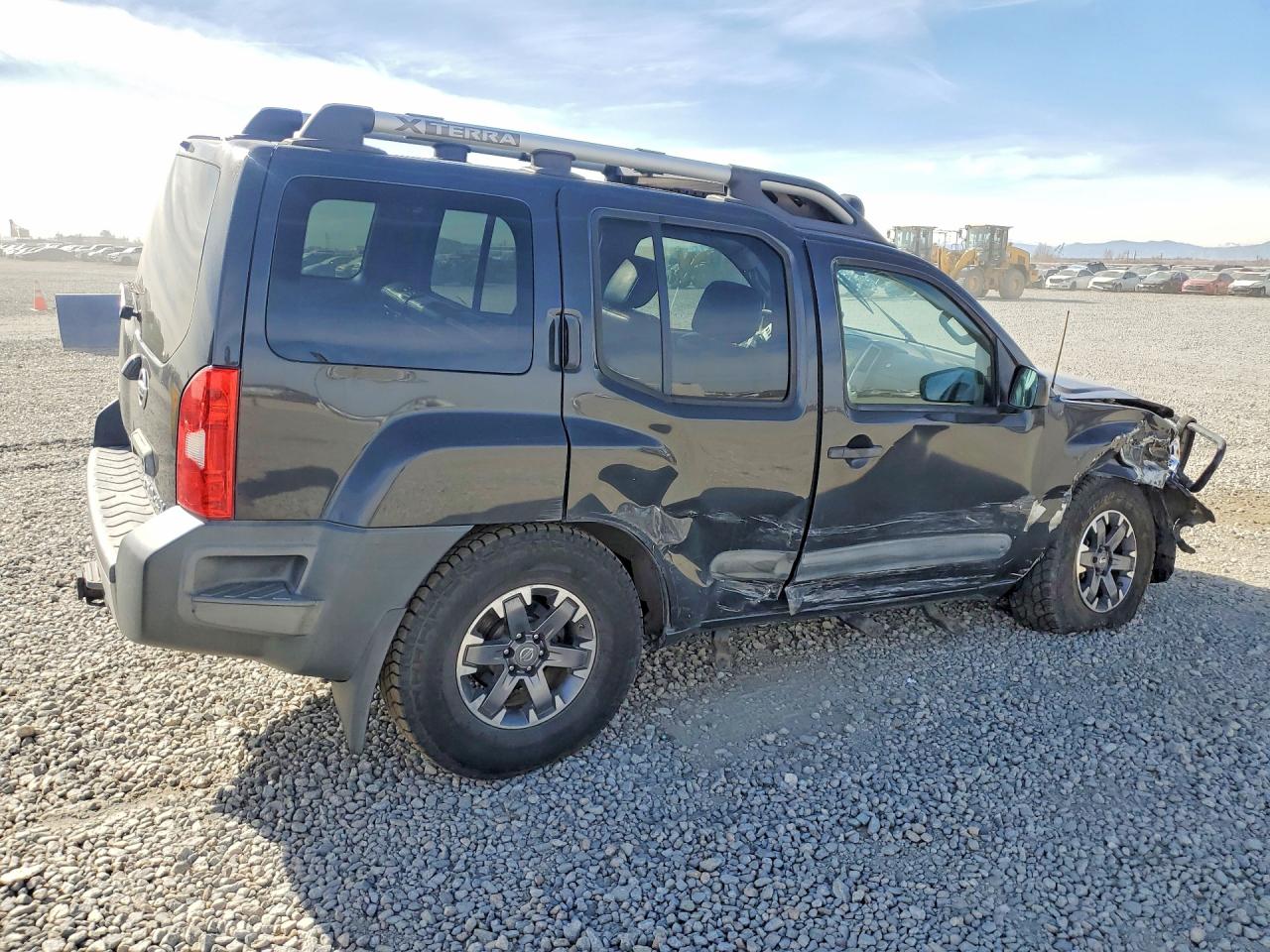 2014 NISSAN XTERRA X photo 3