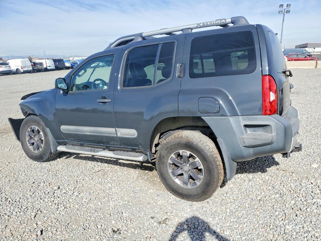 2014 NISSAN XTERRA X photo 2
