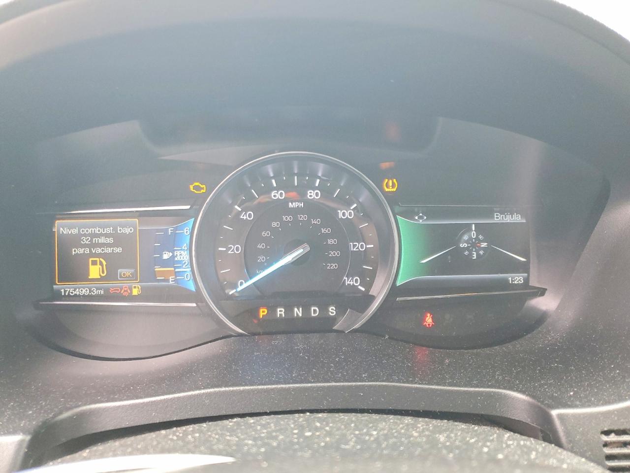 2018 FORD EXPLORER XLT photo 9