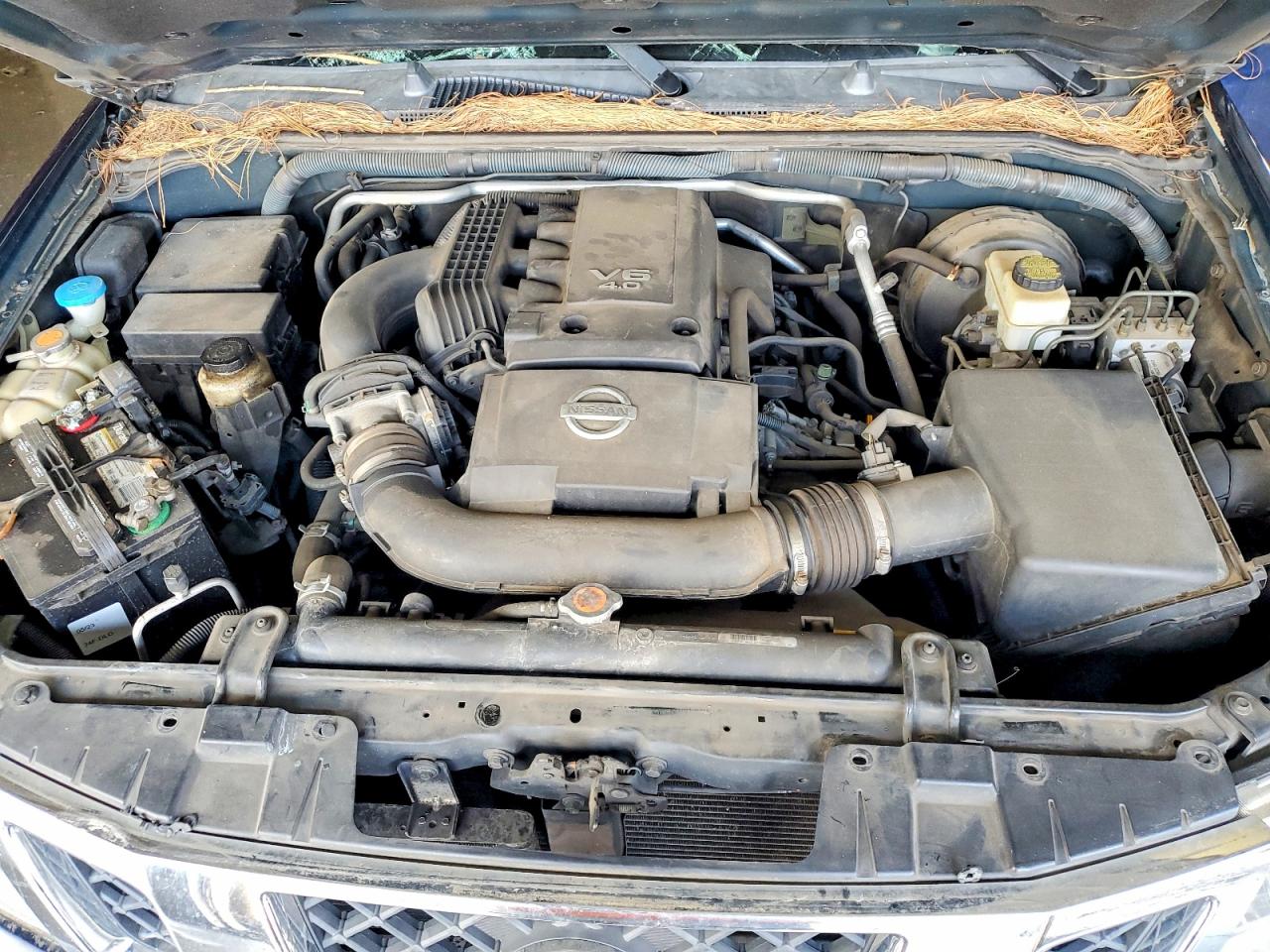 2010 NISSAN FRONTIER SE V6 photo 11