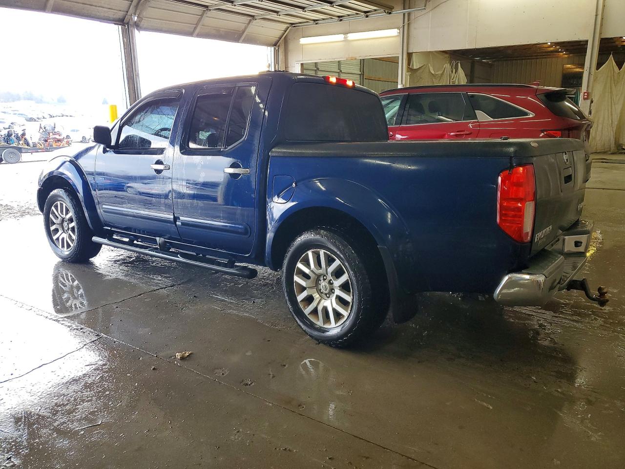 2010 NISSAN FRONTIER SE V6 photo 2