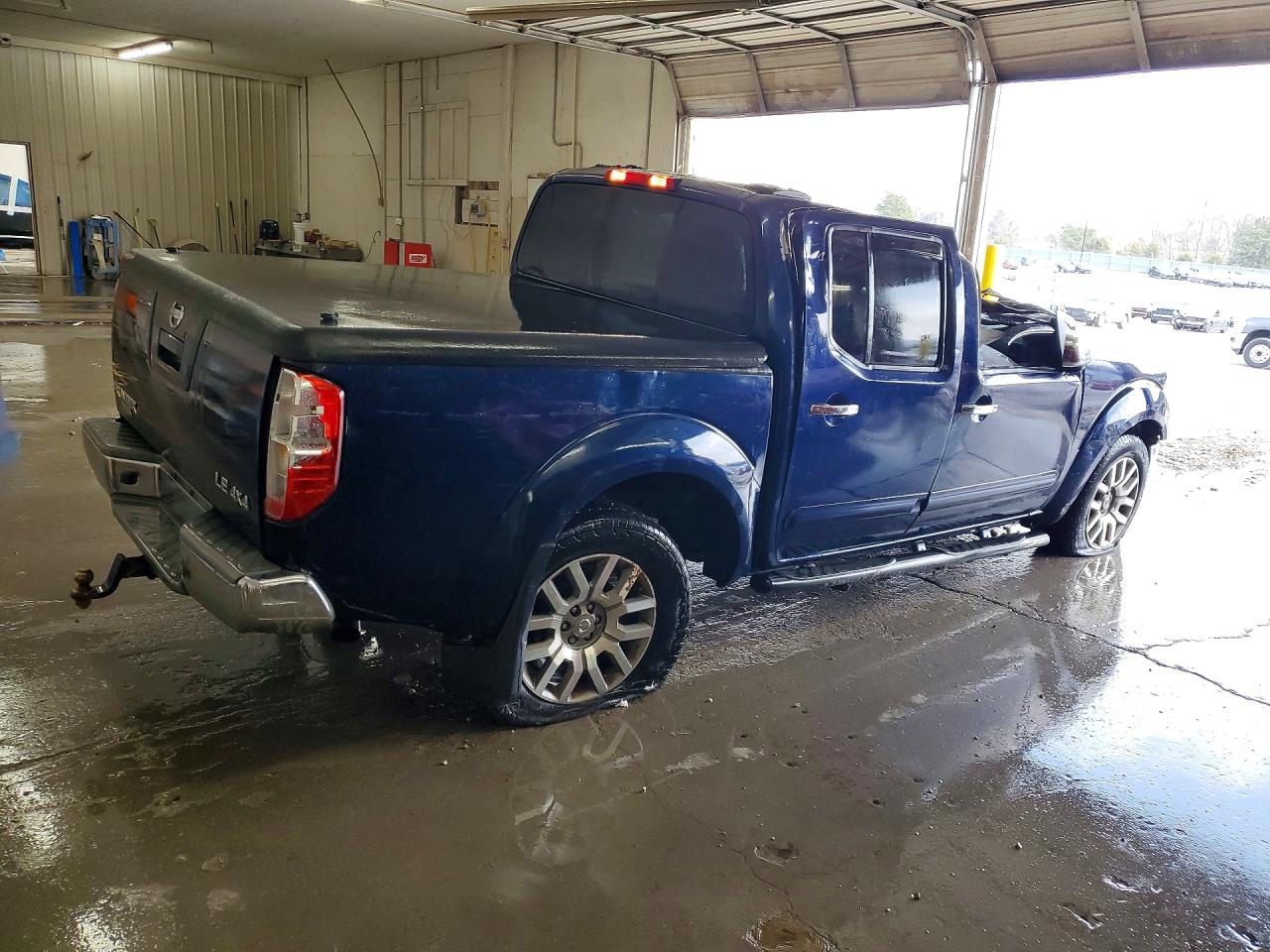2010 NISSAN FRONTIER SE V6 photo 3