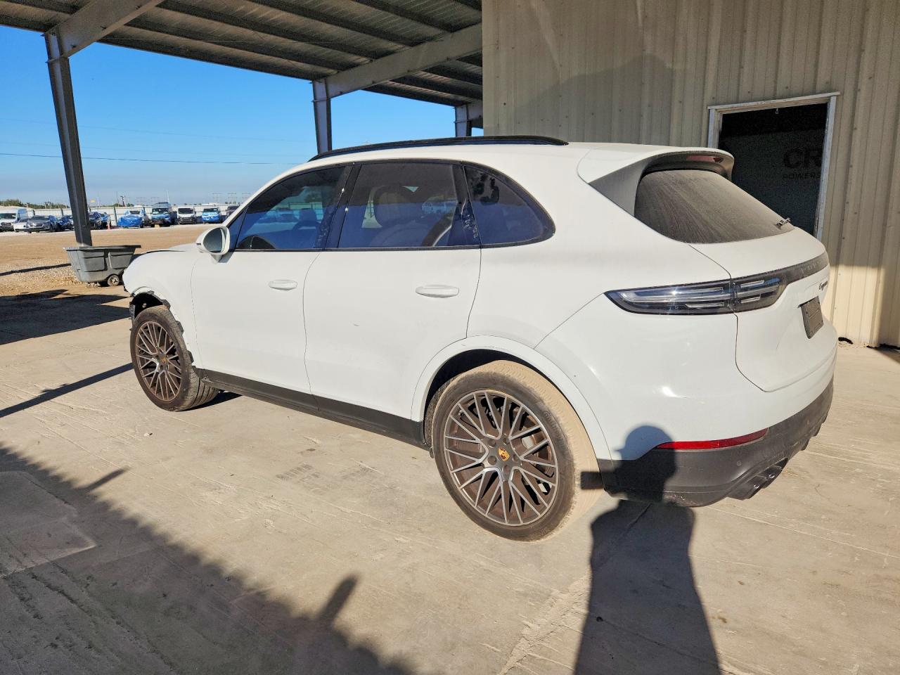 2023 PORSCHE CAYENNE BASE photo 4