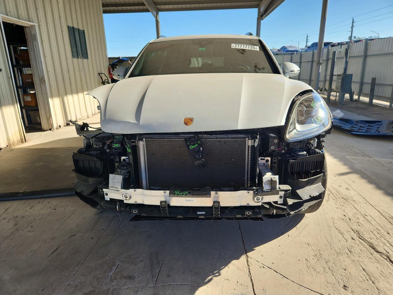 2023 PORSCHE CAYENNE BASE photo 13