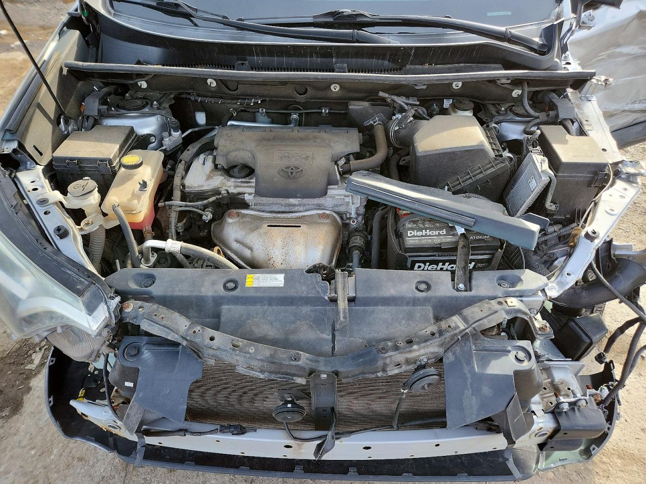 2018 TOYOTA RAV4 LE photo 34