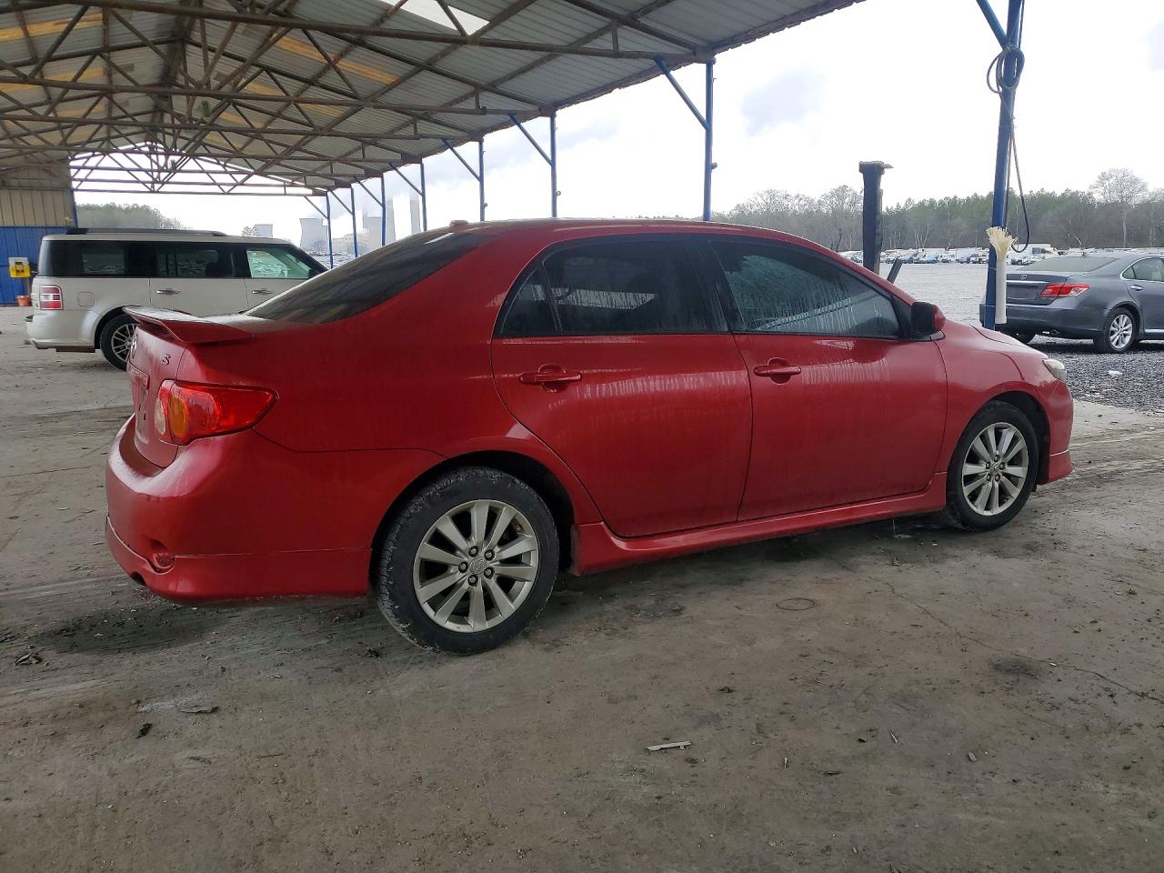 2010 TOYOTA COROLLA photo 3