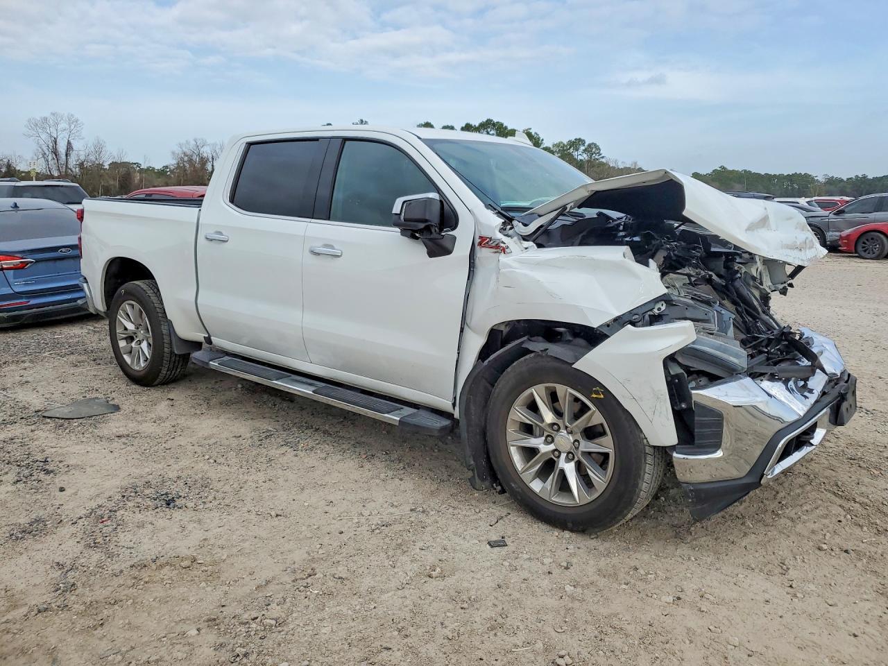 2019 CHEVROLET SILVERADO K1500 LTZ photo 4