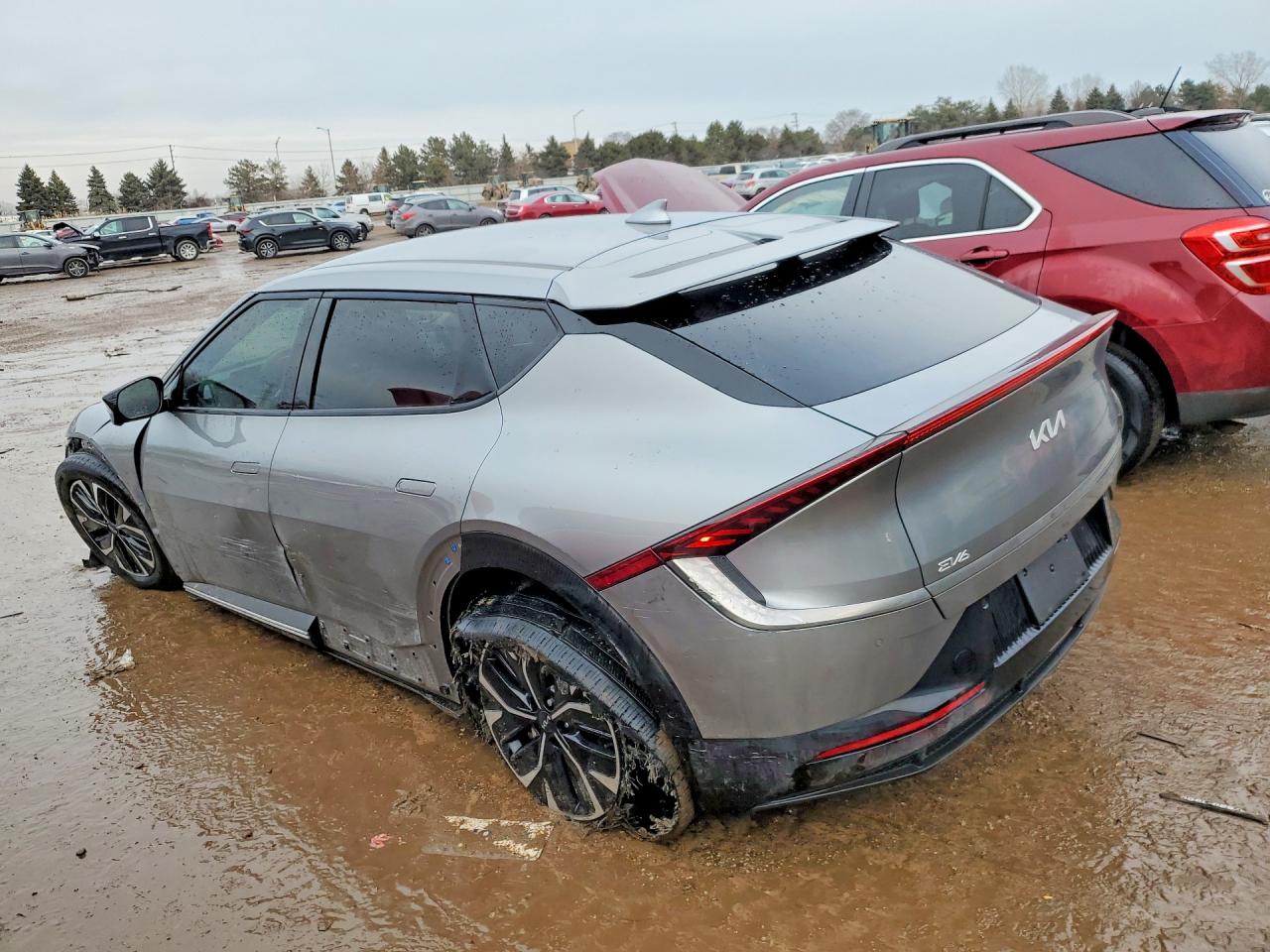 2022 KIA EV6 WIND photo 2