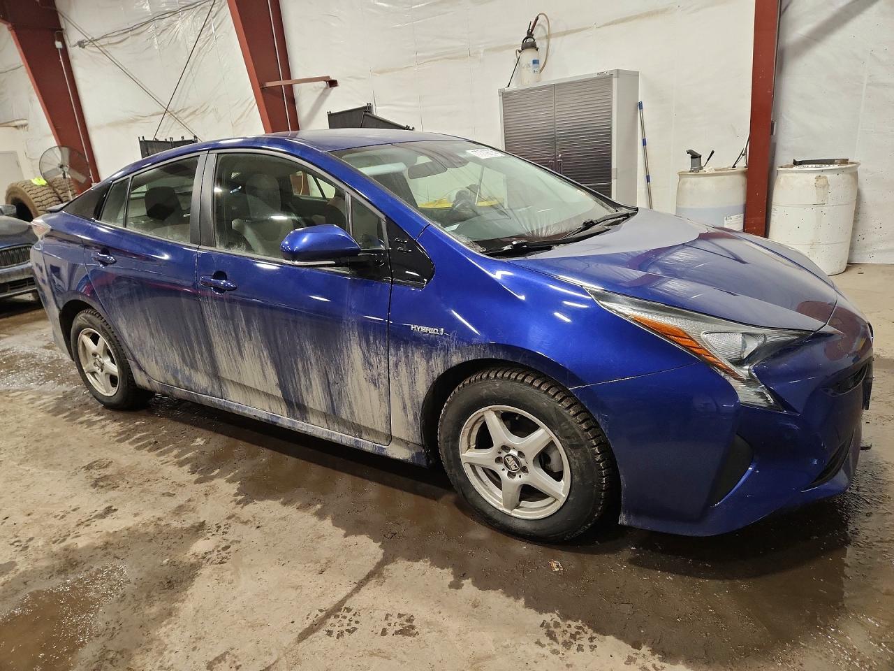 2018 TOYOTA PRIUS photo 7