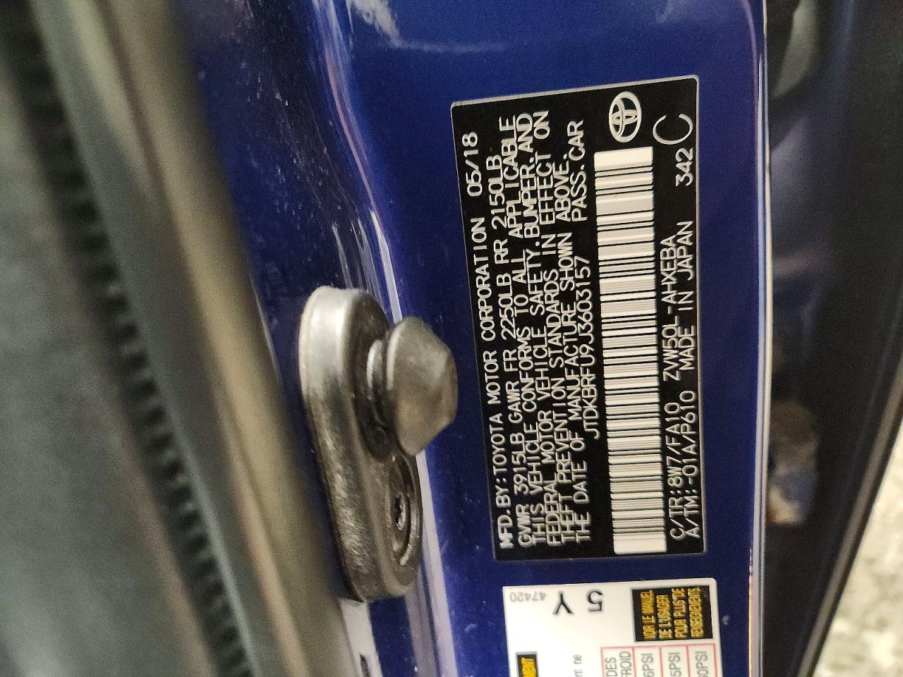 2018 TOYOTA PRIUS photo 23
