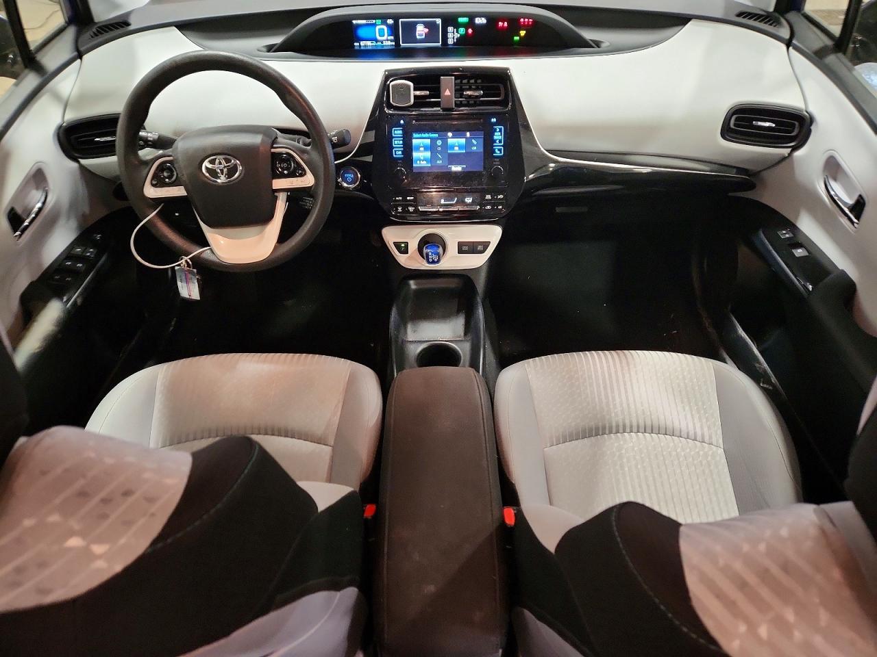2018 TOYOTA PRIUS photo 15