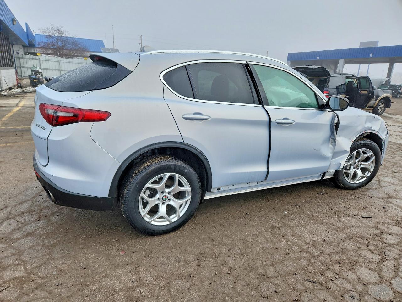 2021 ALFA ROMEO STELVIO SPORT photo 3