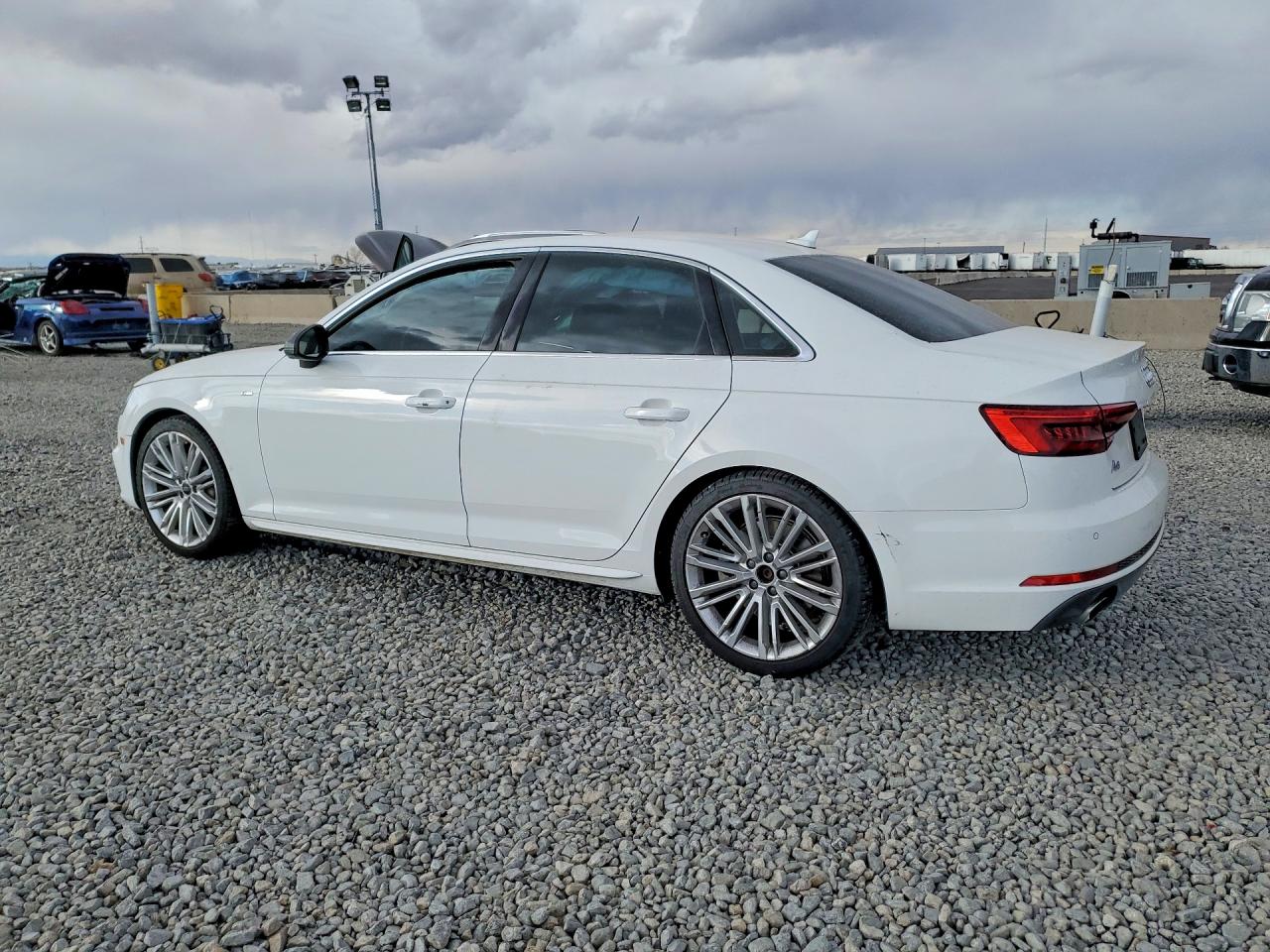 2017 AUDI A4 PRESTIGE photo 4