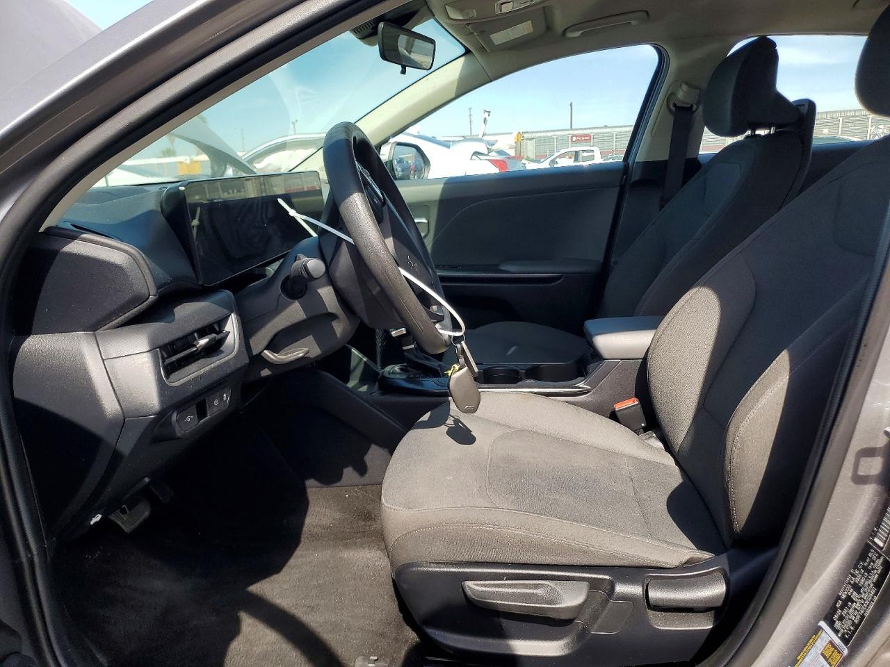 2025 KIA K4 LX photo 19