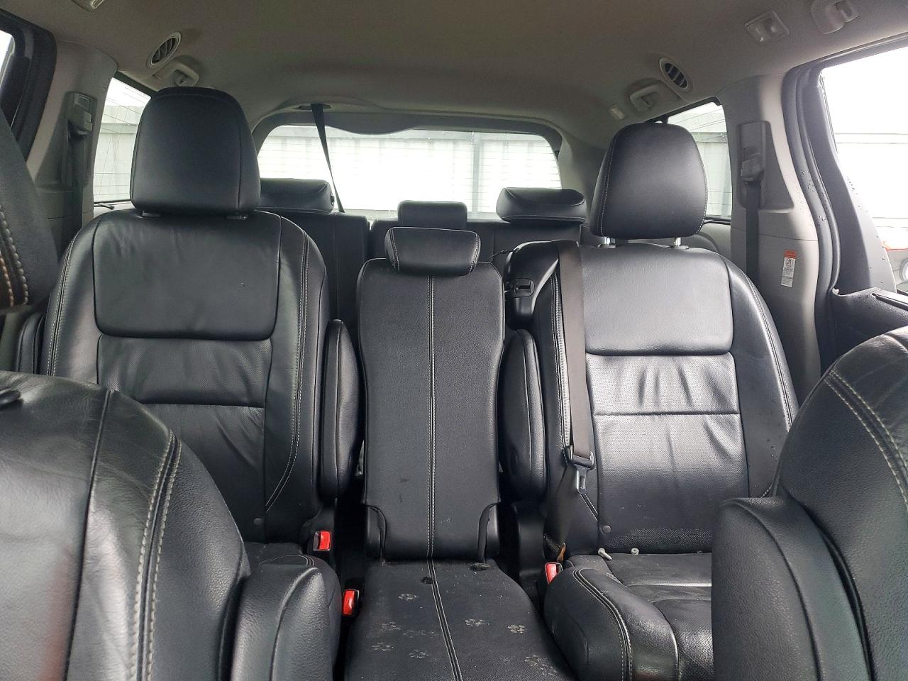 2015 TOYOTA SIENNA SPORT photo 19
