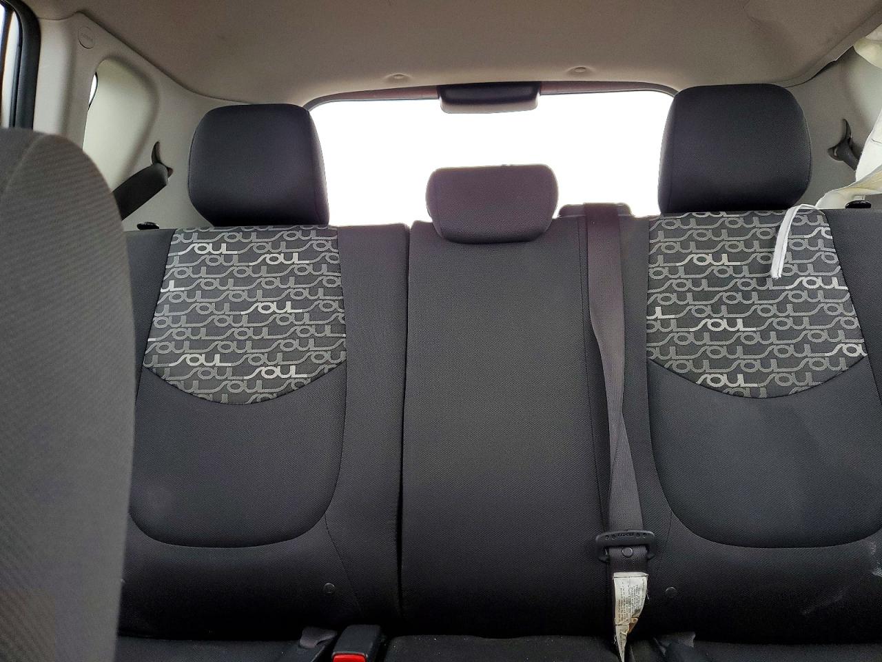 2011 KIA SOUL + photo 10