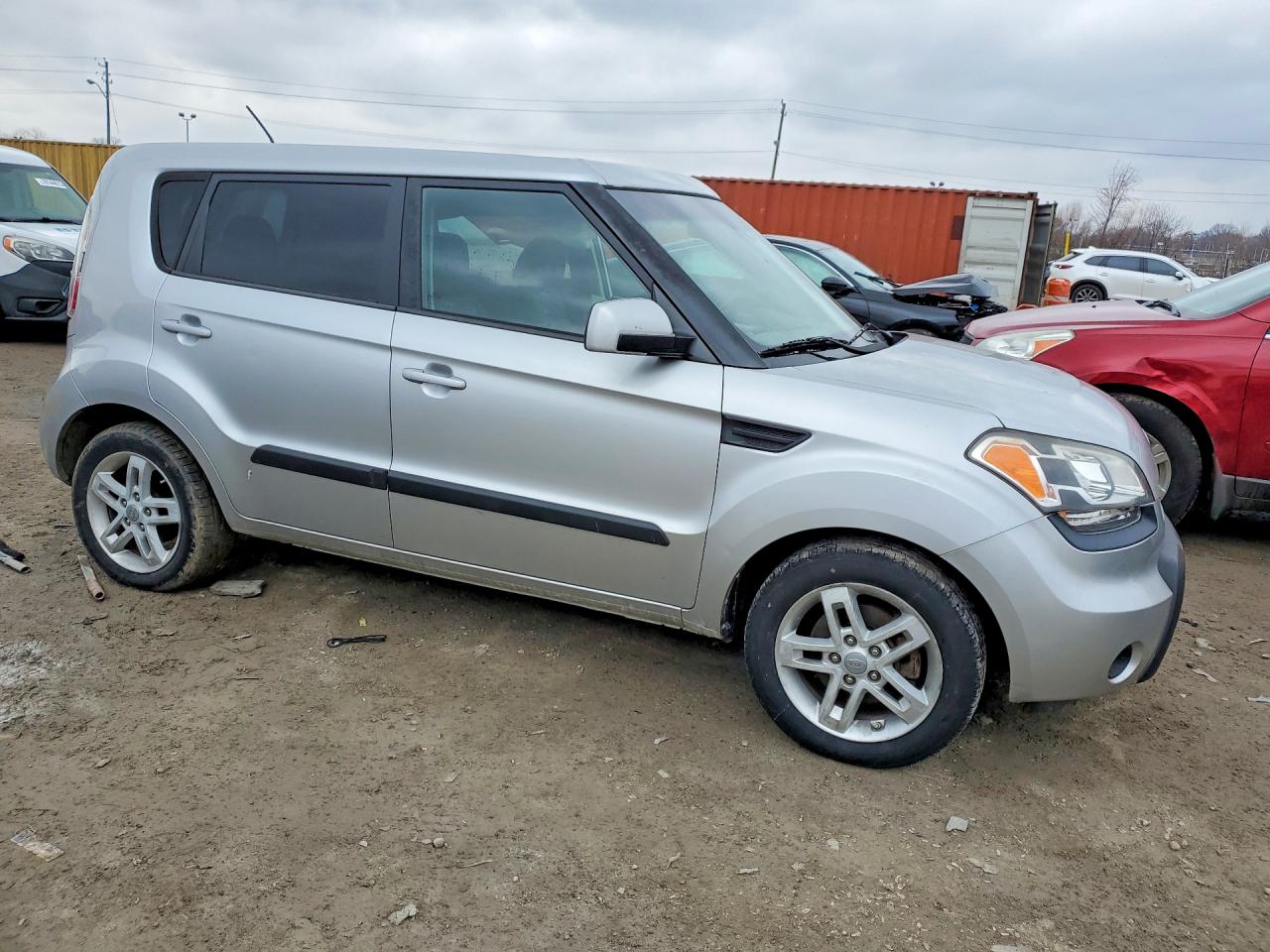 2011 KIA SOUL + photo 4