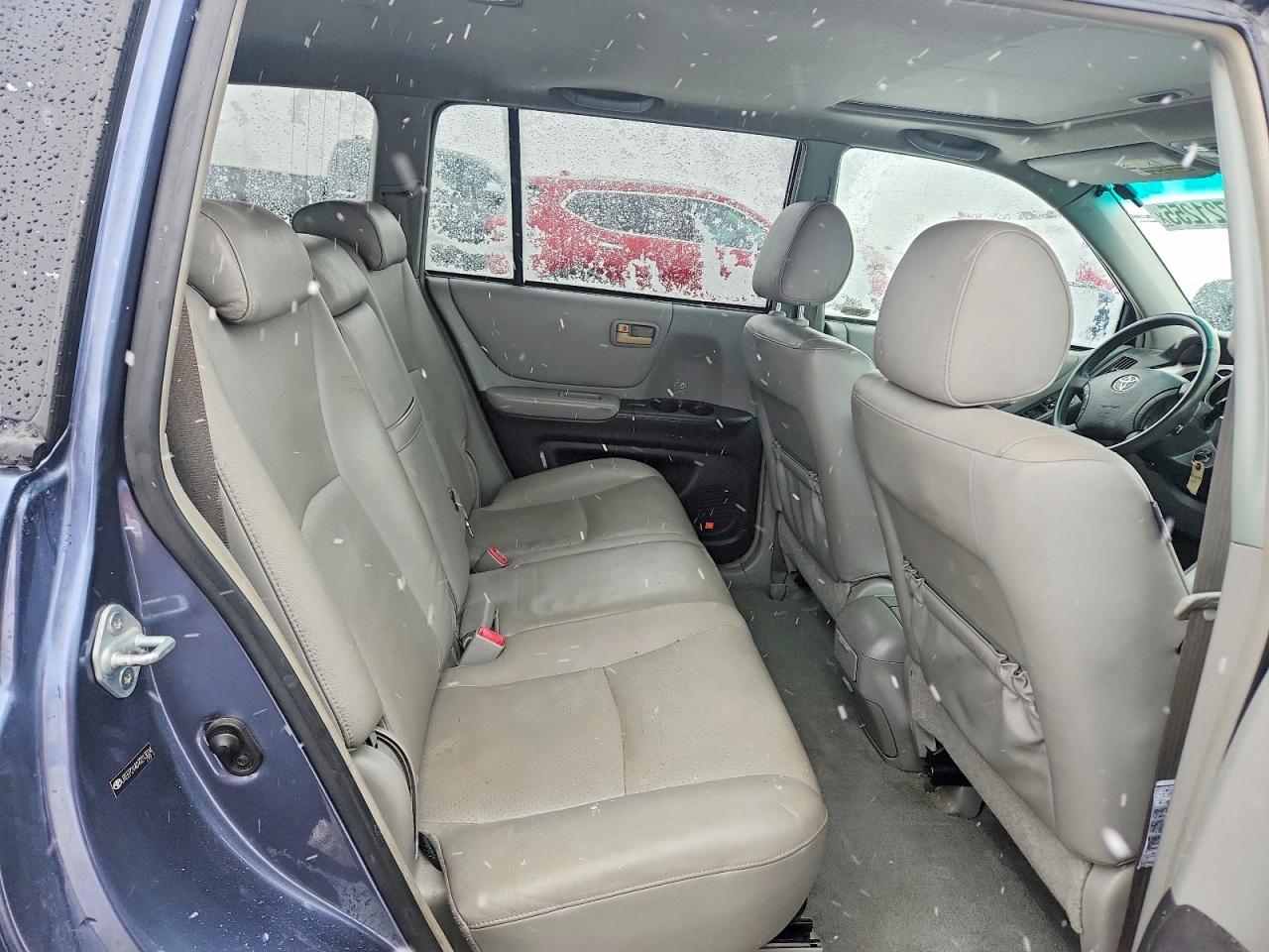 2007 TOYOTA HIGHLANDER BASE photo 19
