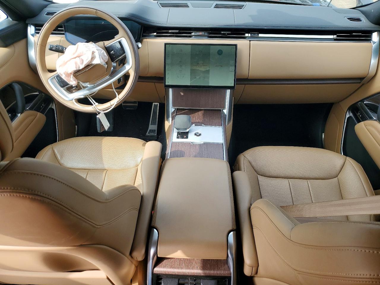2025 LAND ROVER RANGE ROVER SE photo 8