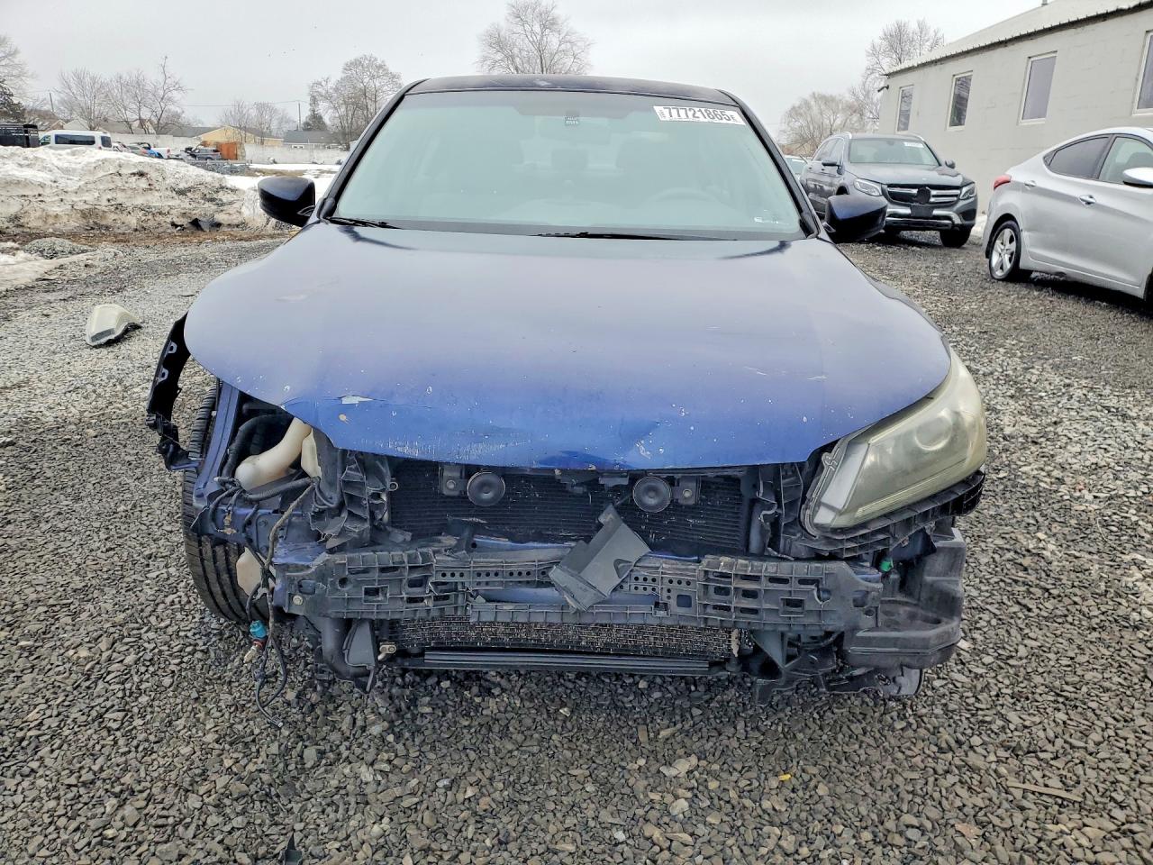 2013 HONDA ACCORD LX photo 9