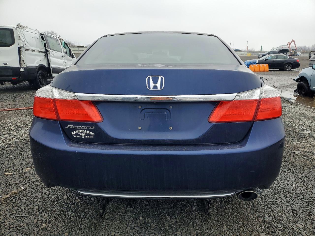 2013 HONDA ACCORD LX photo 11