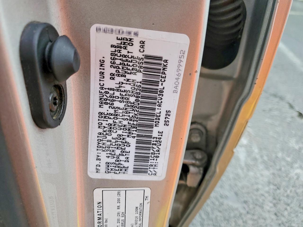 2002 TOYOTA CAMRY LE photo 12