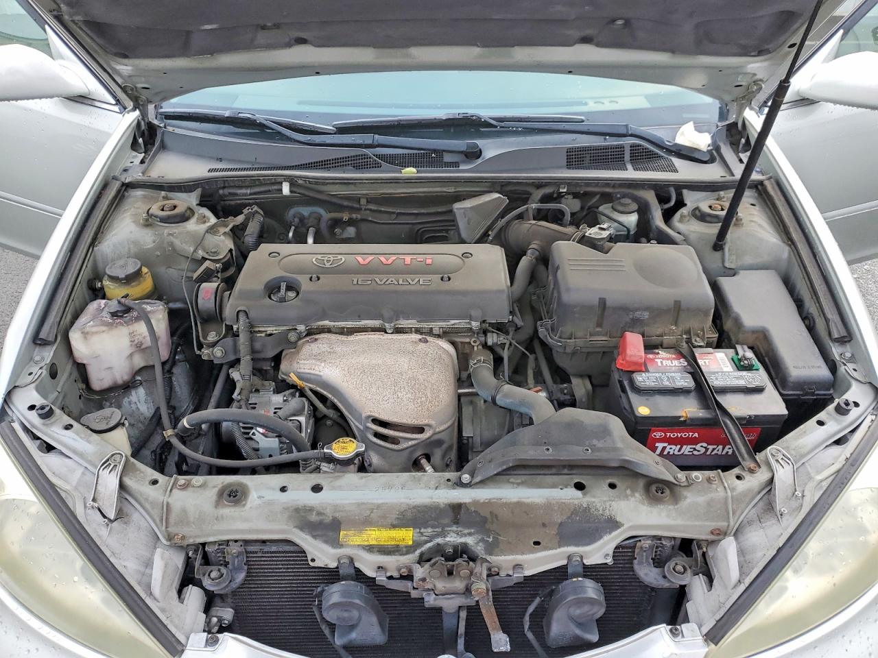 2002 TOYOTA CAMRY LE photo 11