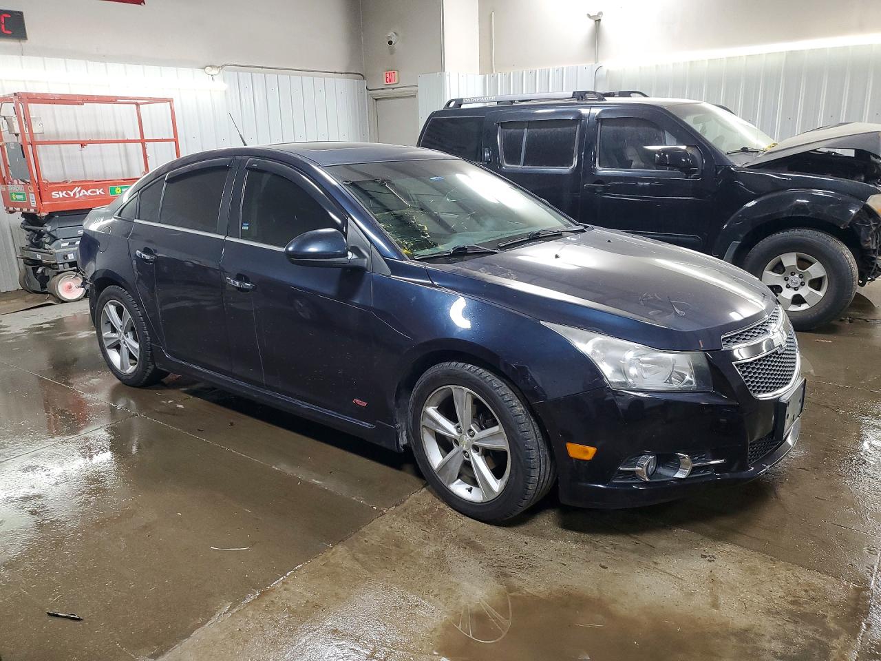 2014 CHEVROLET CRUZE LT photo 4