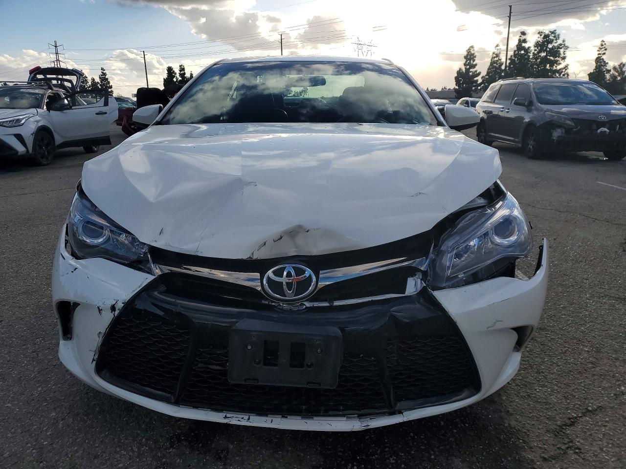 2015 TOYOTA CAMRY XSE photo 9