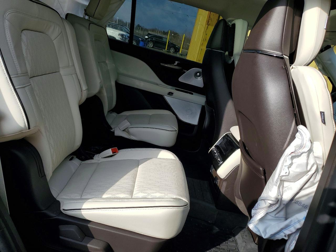 2023 LINCOLN AVIATOR BLACK LABEL photo 21