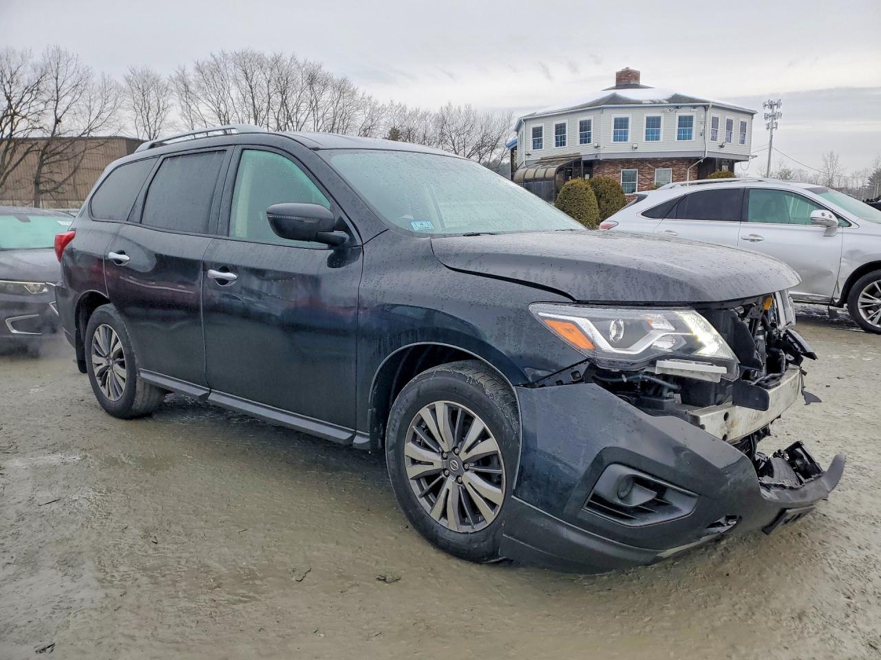 2020 NISSAN PATHFINDER S photo 7