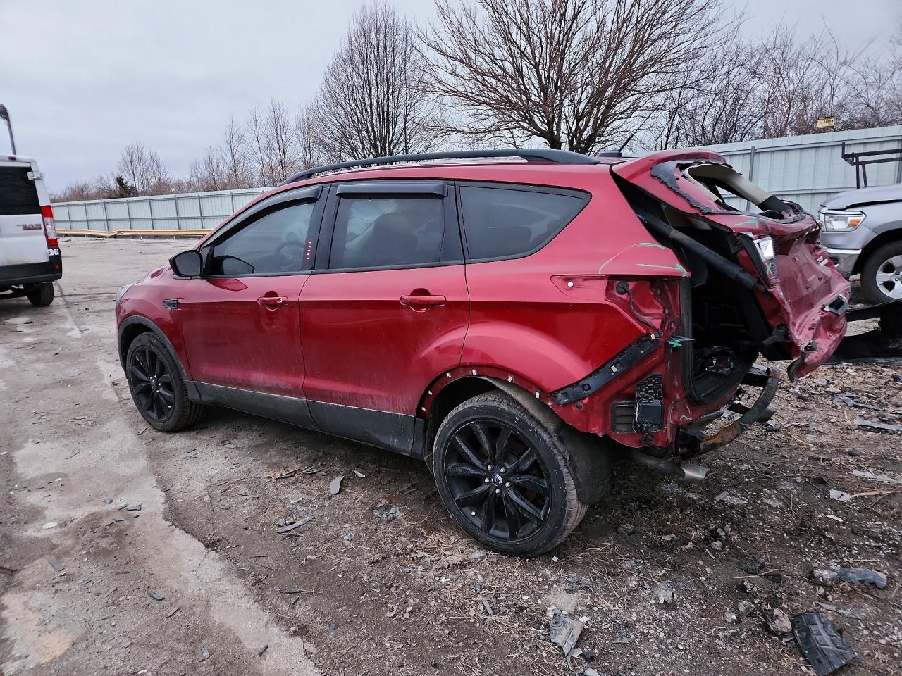 2017 FORD ESCAPE SE photo 2
