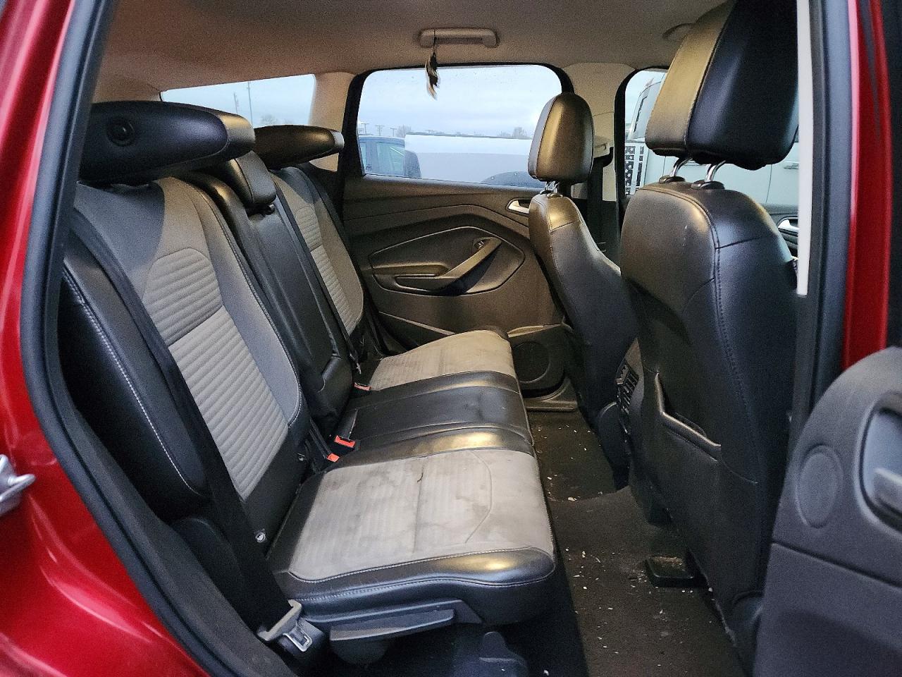 2017 FORD ESCAPE SE photo 11