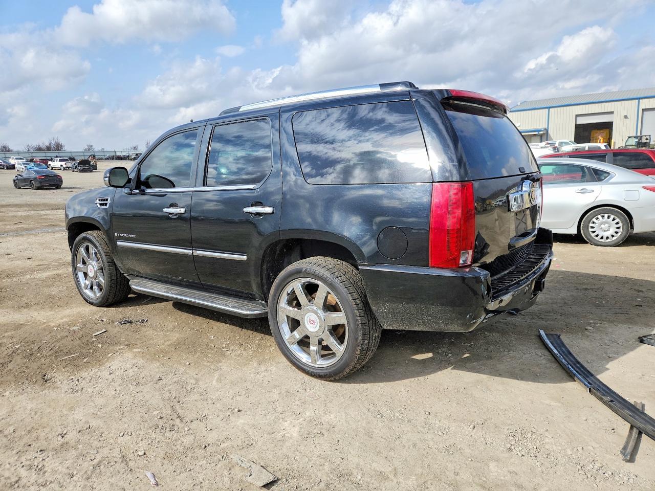 2007 CADILLAC ESCALADE LUXURY photo 2