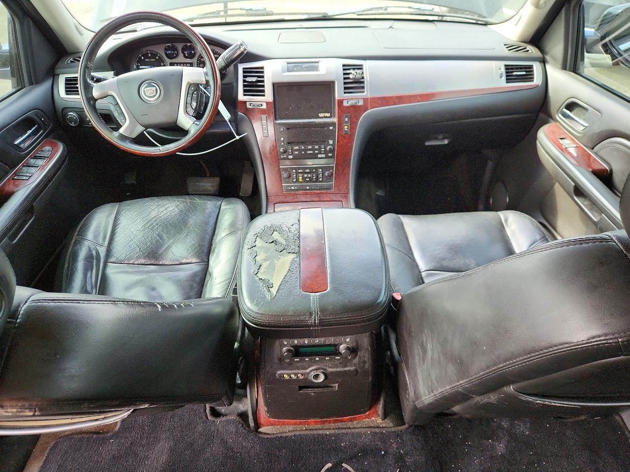 2007 CADILLAC ESCALADE LUXURY photo 8
