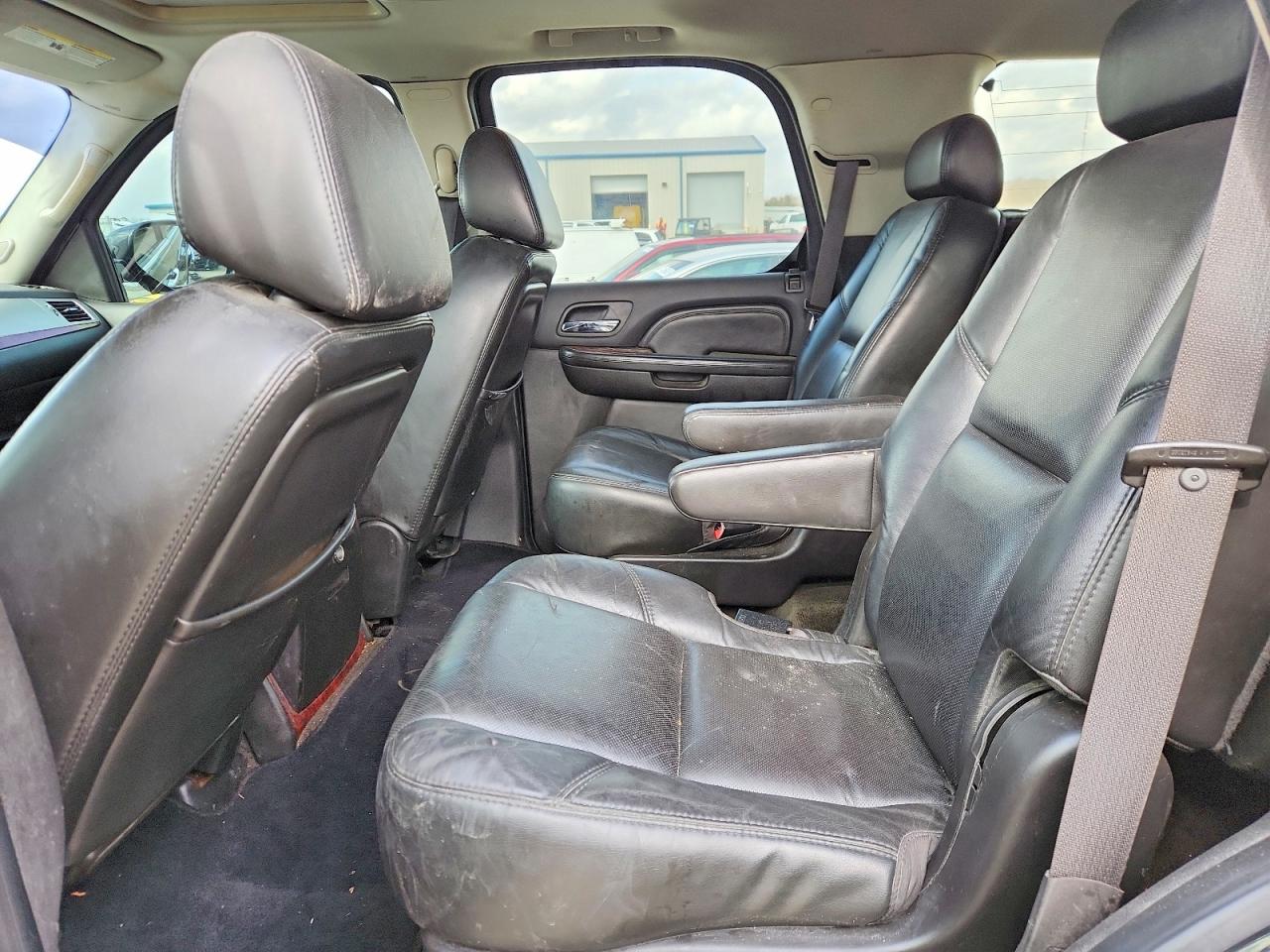 2007 CADILLAC ESCALADE LUXURY photo 11