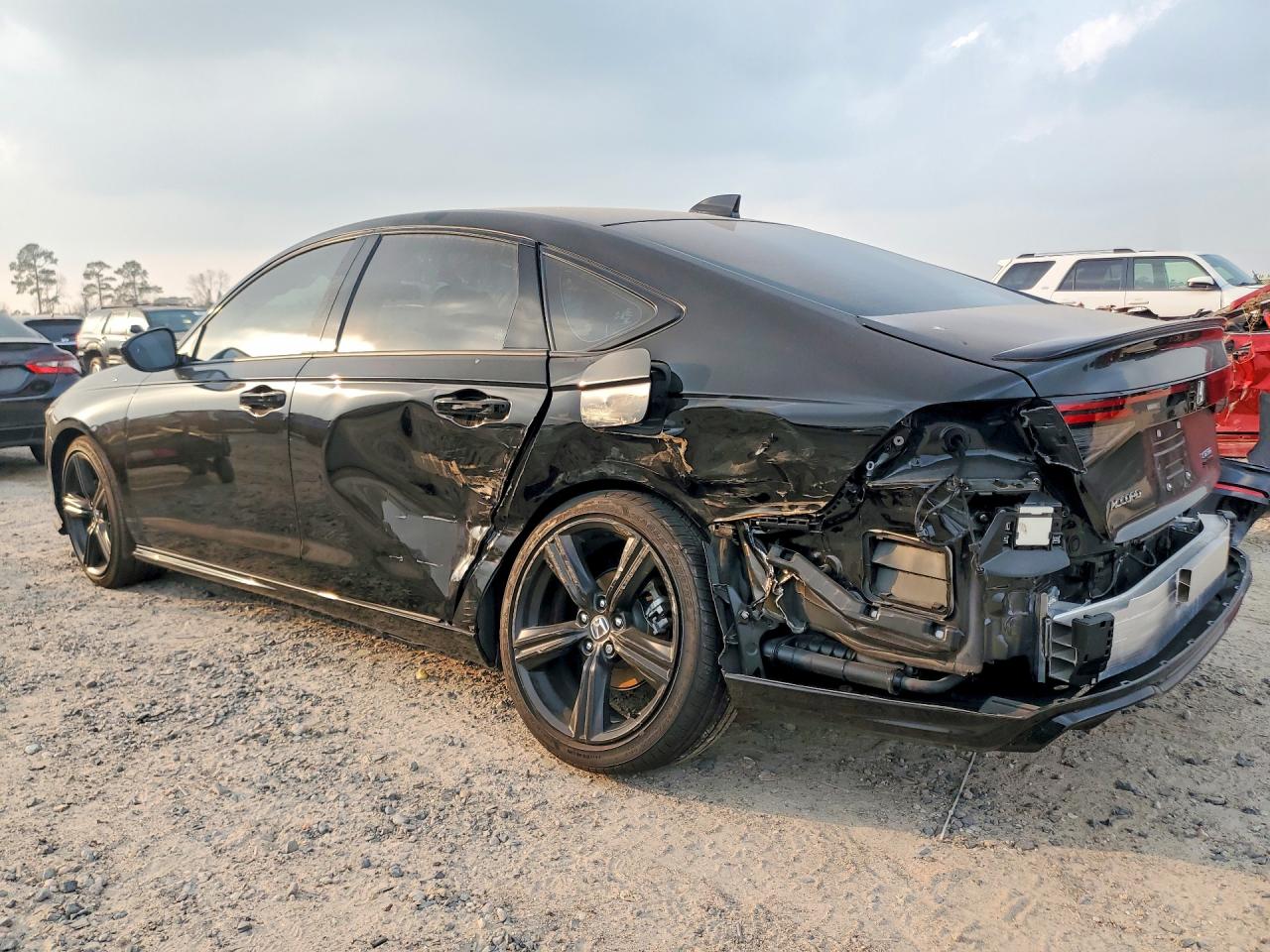 2025 HONDA ACCORD HYBRID SPORT-L photo 2