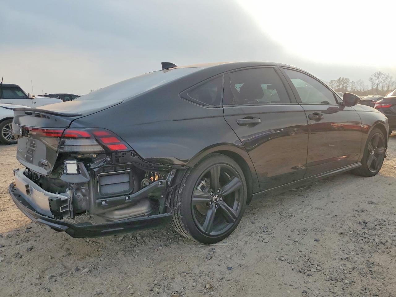 2025 HONDA ACCORD HYBRID SPORT-L photo 3