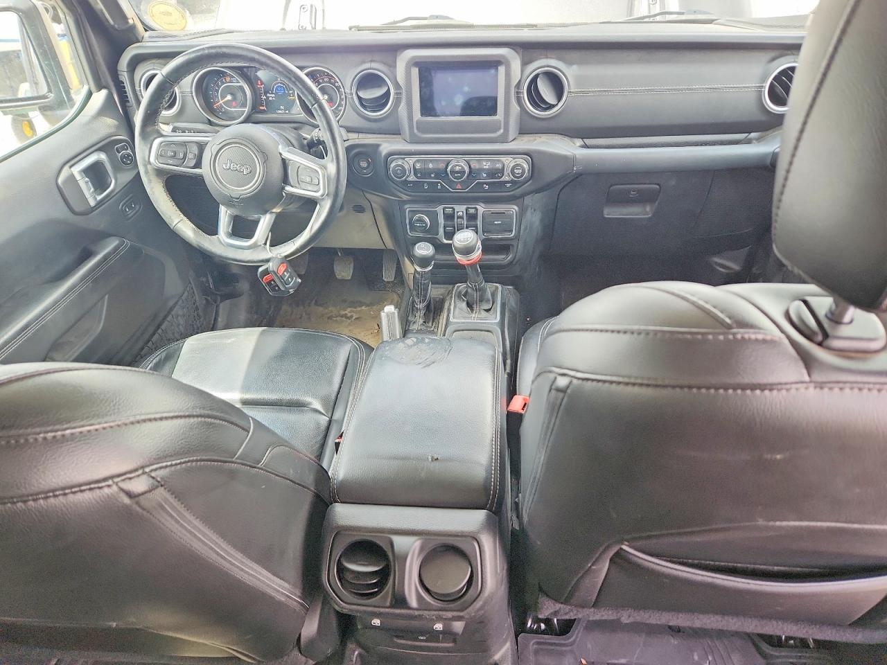 2018 JEEP WRANGLER UNLIMITED SAHARA photo 15