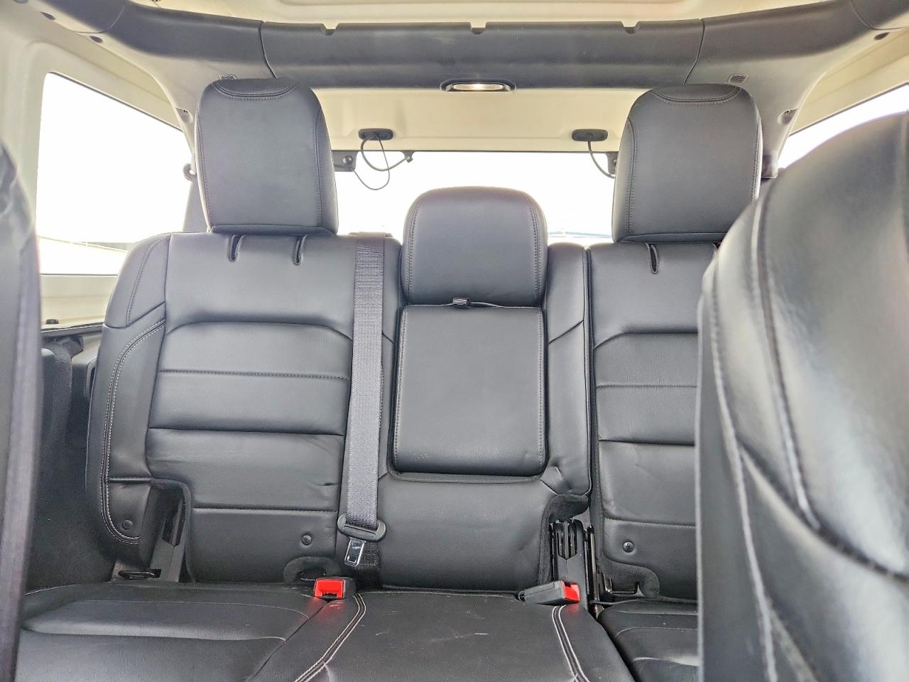 2018 JEEP WRANGLER UNLIMITED SAHARA photo 19