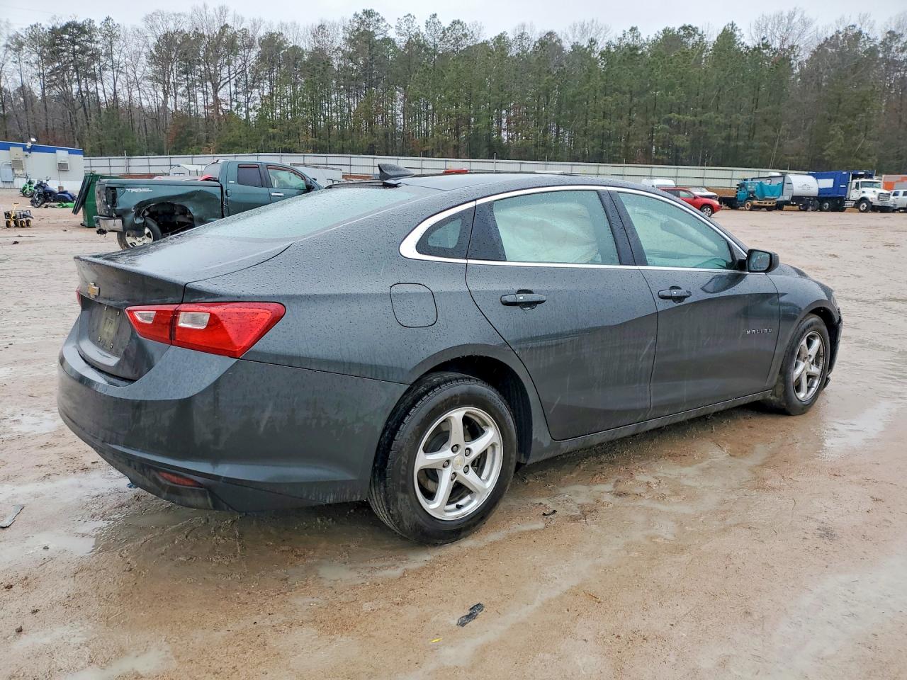 2017 CHEVROLET MALIBU LS photo 5