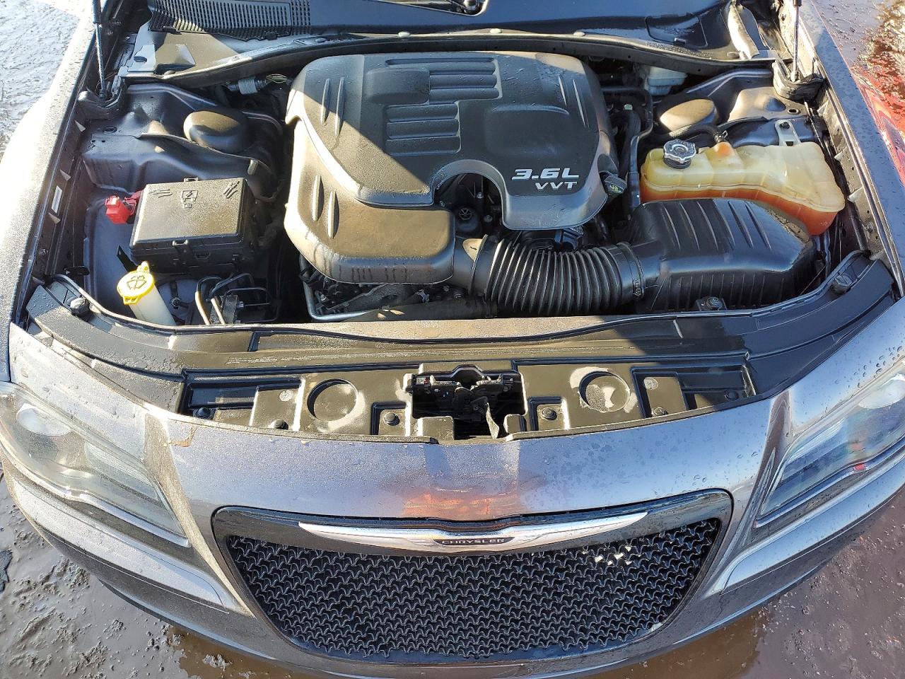 2014 CHRYSLER 300 S photo 21