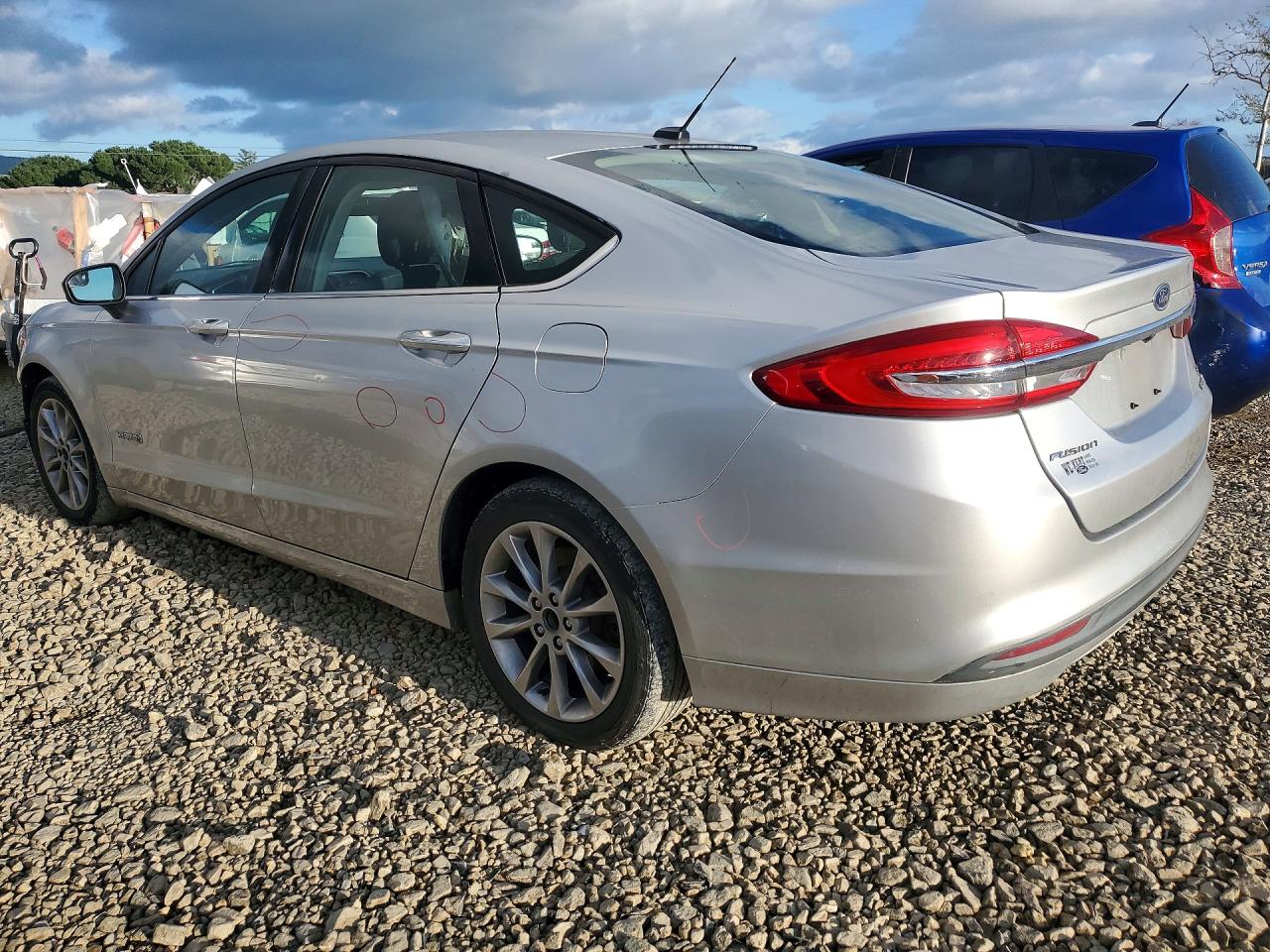 2017 FORD FUSION SE HYBRID photo 2