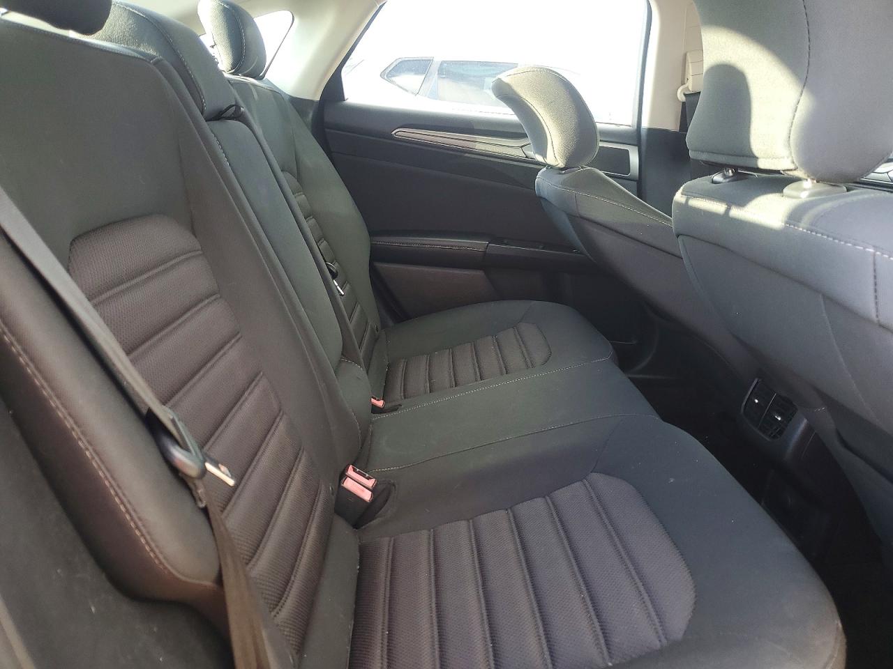 2017 FORD FUSION SE HYBRID photo 10