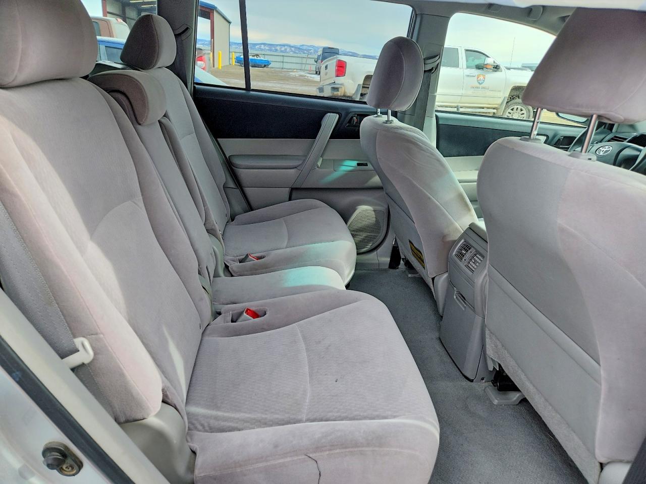 2009 TOYOTA HIGHLANDER BASE photo 10