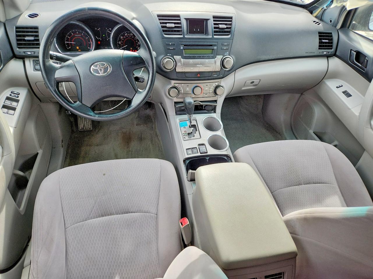 2009 TOYOTA HIGHLANDER BASE photo 8