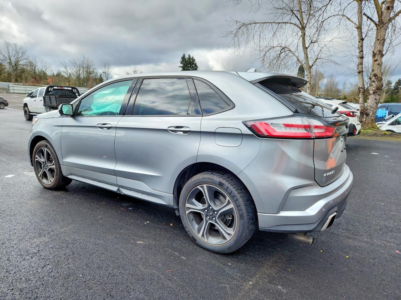 2020 FORD EDGE ST photo 2