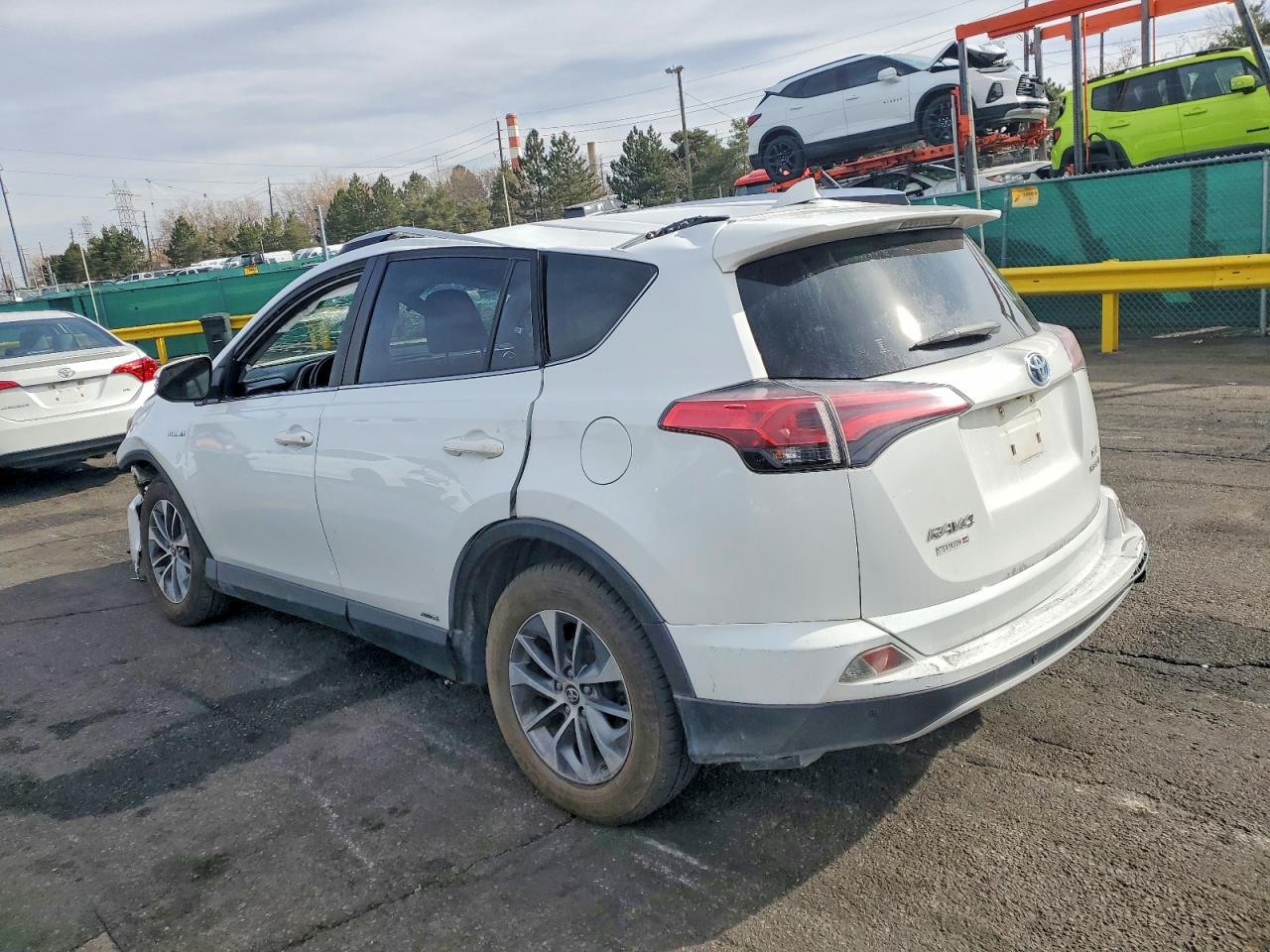 2016 TOYOTA RAV4 HV XLE photo 2