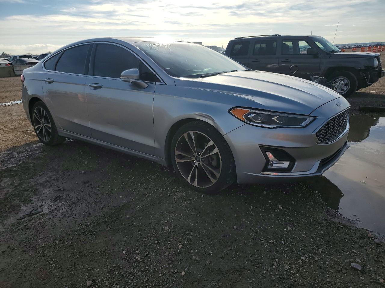 2020 FORD FUSION TITANIUM photo 4